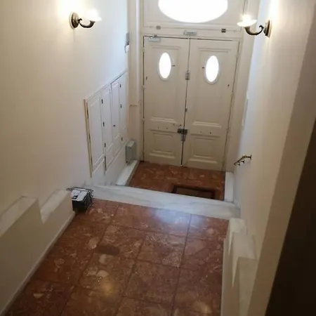 Elegant Under The Acropolis Апартаменты Афины